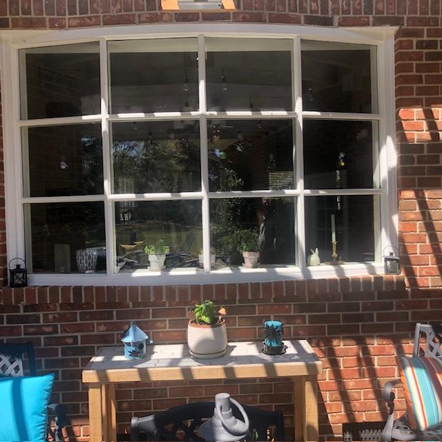 Breakfast area window under pergola